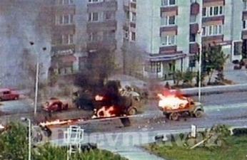 Tuzlanska kolona.jpg