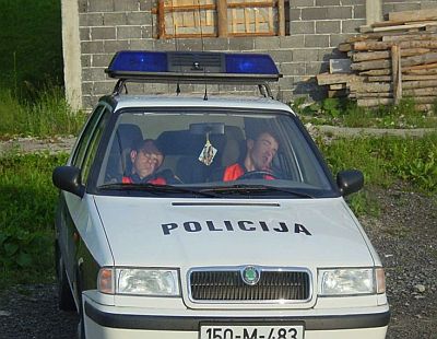 20061031030524bosna_bosanski_policajci.jpg