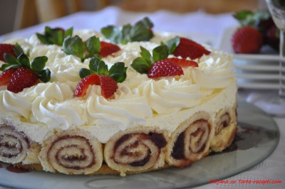 torta_od_jagoda.jpg (200.46 KiB) Pogledano 6158 puta. torta ceka