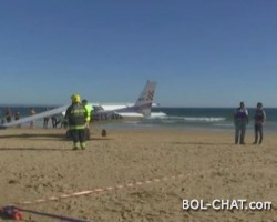 Portugal / Avion prinudno sletio na plažu, poginuo muškarac i 8-godišnja djevojčica