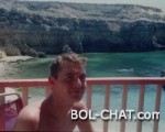 Ja na Malti u sredozemnom Moru na jednom mjestu sto se zove Anchorbay, divna plaza kako i vi vidite, zeleno More kao u Bosni!!