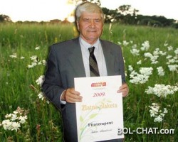 TRAVAR IZ TUZLE NALJUTIO FARMACIJU: Od raka prvo izliječio sebe, a danas pomaže pacijentima iz cijelog svijeta.