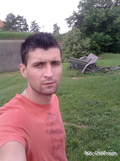 negde daleko
