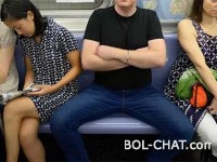 Spreading your leg could cost you $ 75 while driving in the metro.