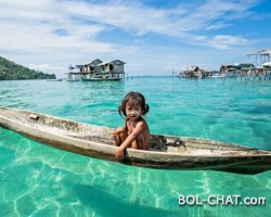 Children of "Marine Nomads": Far from civilization, this tribe lives on its piece of paradise