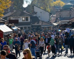 Jesen / Pred kišu i snijeg: Sarajlije uživaju u sunčanom vikendu