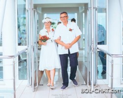 Drugovi iz školske klupe se vjenčali na egzotičnom ostrvu nakon 50 godina