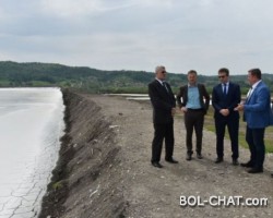 Image as illustration / The media in Cambodia in BiH is still a war
