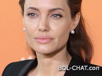 Berühmt: Es verband auch humanitäre Arbeit mit Bosnien; Angelina Jolie reagierte auf die Kritiker