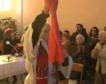 Italian priest sings antifascist resistance song "Bella Ciao"