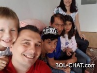 BiH / Young politician Nerin Dizdar received a migrant family: They are not aggressive, they do not bite