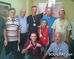 ČESTITAMO GRAČANIČKIM ŠAHISTIMA NA IZBORENOM PLASMANU U PRVU "A" LIGU FBiH